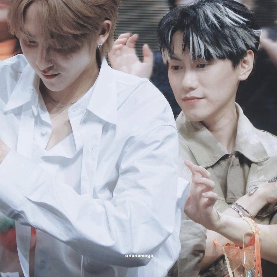 dong2005127's tweet photo. 🍊🍑
#邱宇辰 #Chrischiu #Xuan https://t.co/pmyilkb8tM