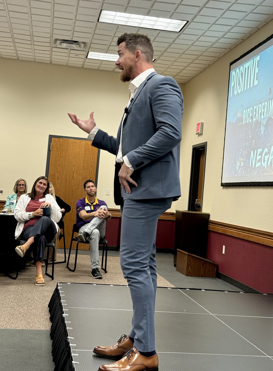 NWOESC's tweet image. You know it's the beginning of a new school year when we post pics from our Administrator's Conference. Thank you to our keynote speaker, Jonathan Alsheimer, @mr_Alsheimer, and Jeremy Neff from Ennis Britton for sharing your expertise with us.