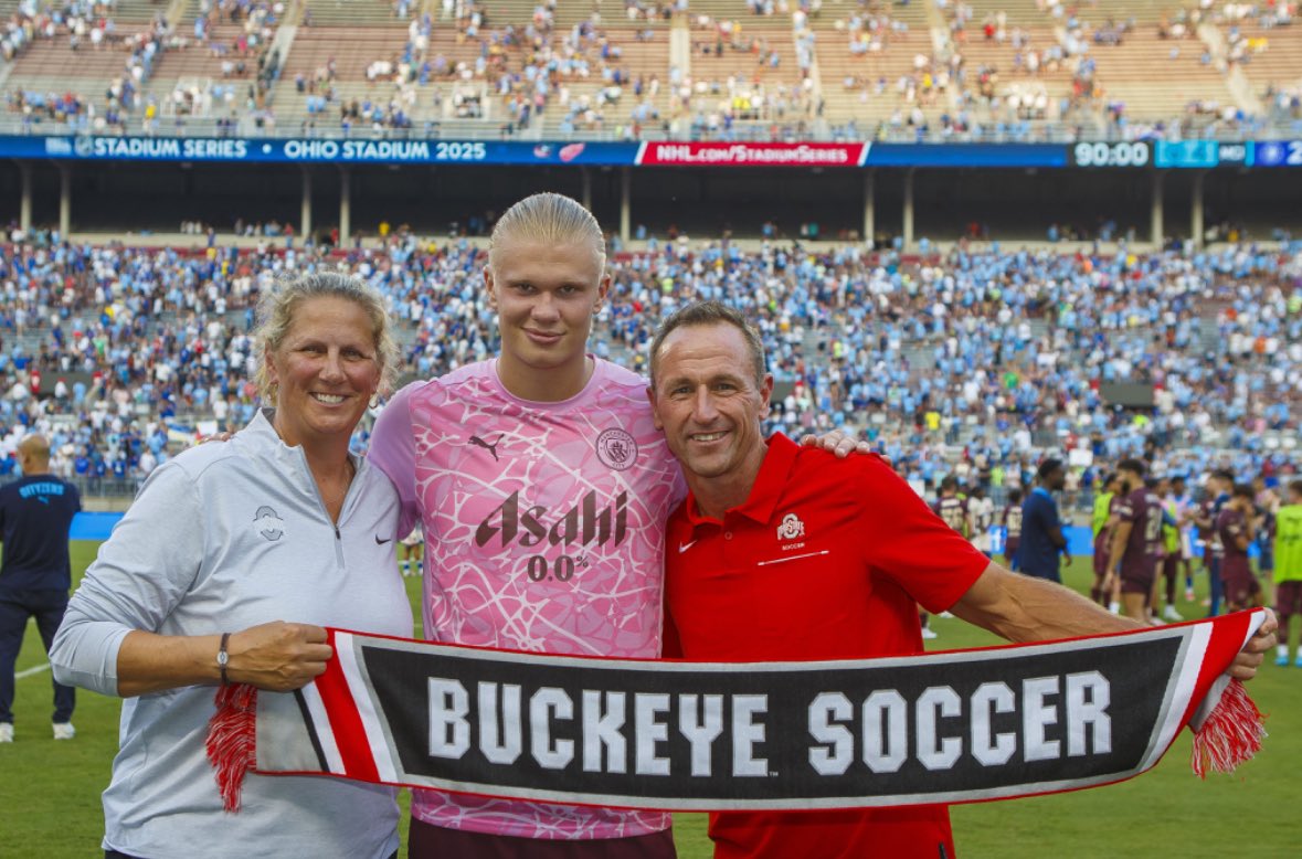OhioStateMSOC's tweet photo. Got to watch two English Premier League giants in @ManCity and @ChelseaFC play in Ohio Stadium on Saturday. 🏟️ https://t.co/Rl4U4bHzIy