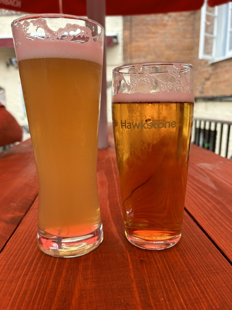 RichardJ0nes's tweet photo. @JeremyClarkson In bigger news: my friend thinks
His yellow Piddle-looking pint tastes better than your @RealHawkstone - typical bloody sheep farmer!! @HarryBo67829734 https://t.co/c6Xdgn4t7J