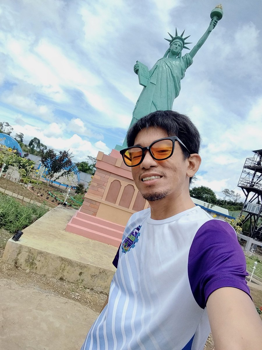 Doraboi91's tweet photo. Nakakapagod pero need takaga alipin tauo ng salapi. hahaha...
#Buhaytourguide https://t.co/TpjLgu5BOp