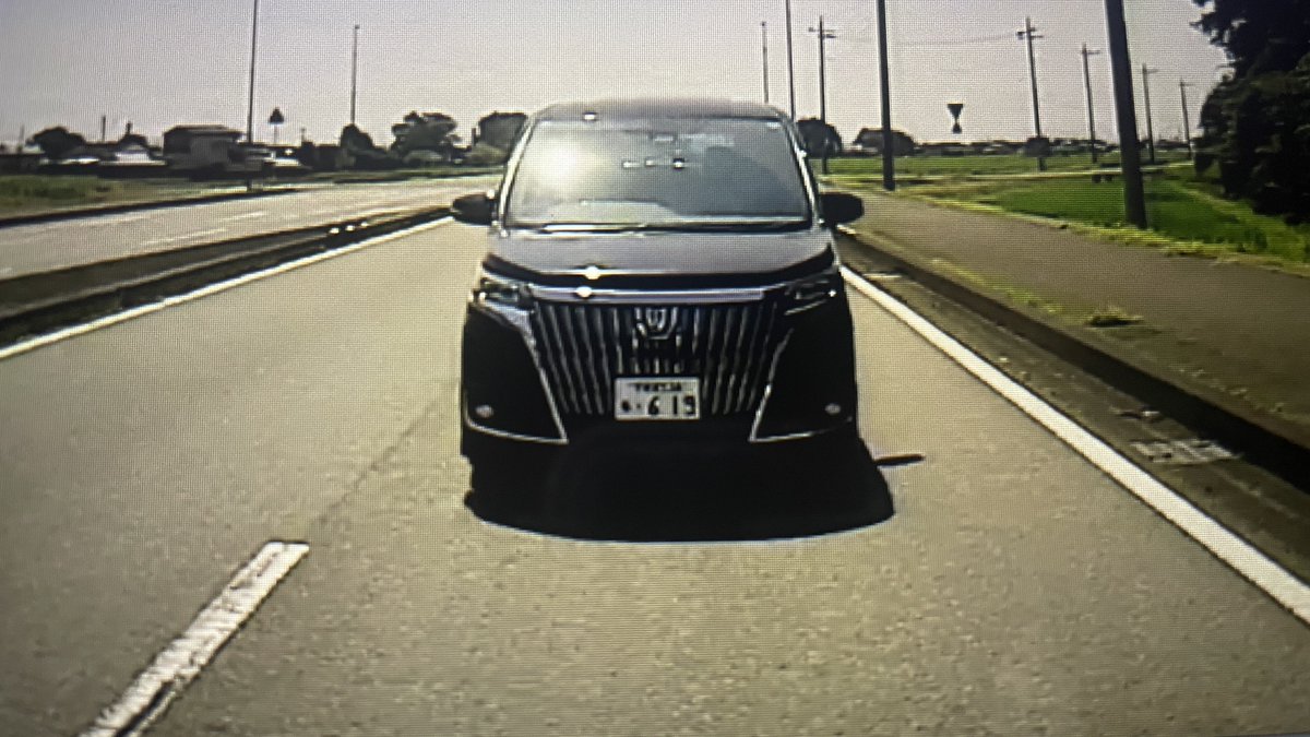 VERSYSz's tweet photo. あぶねー

＃煽り運転 https://t.co/Xpf07TXn5n