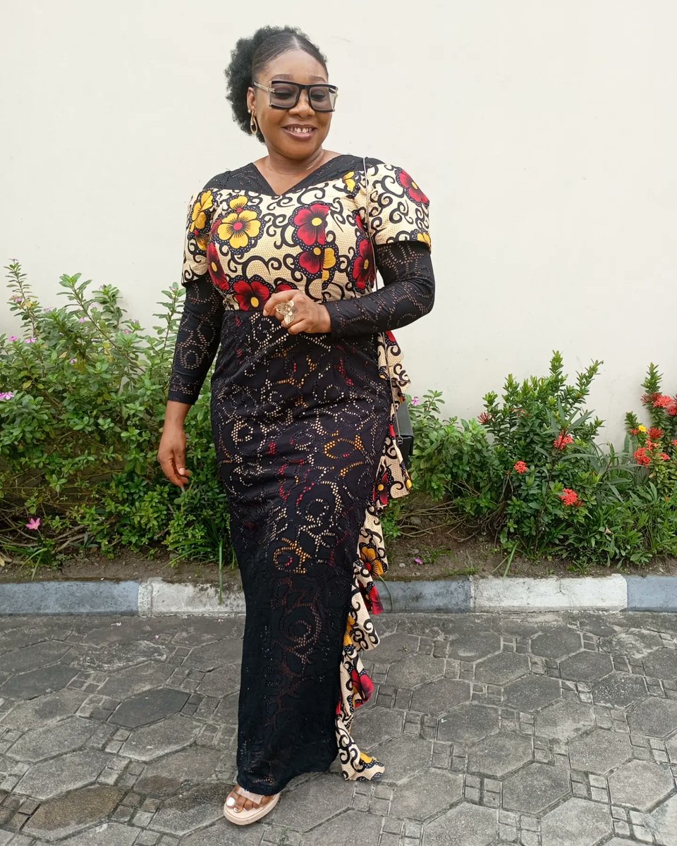 Gifty_Cheekah's tweet photo. You can be single and enjoy a happy life, the most important thing is your relationship with Jehovah.
If you are desiring to get married, do not allow the search for a potential mate consume you. Also use that opportunity to build yourself to be a good marriage mate.

#jw https://t.co/8mkAbTJbvn