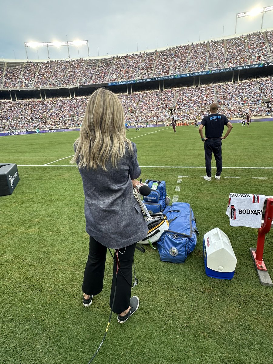 Katie_Witham's tweet photo. Sharing the sideline with Pep Guardiola and having the privilege of listening to him manage a few games was pretty damn cool. #FCSeries #ESPN https://t.co/vQq7DXG2hq