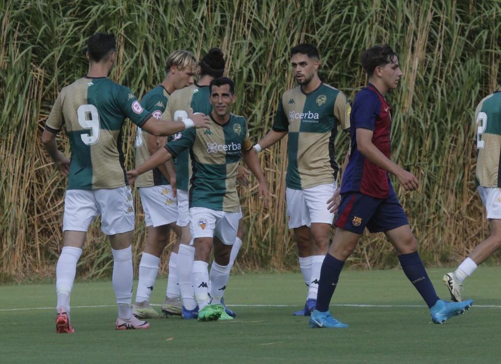 Rubén Martínez (@rubenmartinez23) on Twitter photo Segundo partido de pretemporada!! ✅
A seguir acumulando minutos 💪💪
#Aramesquemai <a href="/CESabadell/">CE Sabadell 🧅</a> Segundo partido de pretemporada!! ✅
A seguir acumulando minutos 💪💪
#Aramesquemai <a href="/CESabadell/">CE Sabadell 🧅</a>