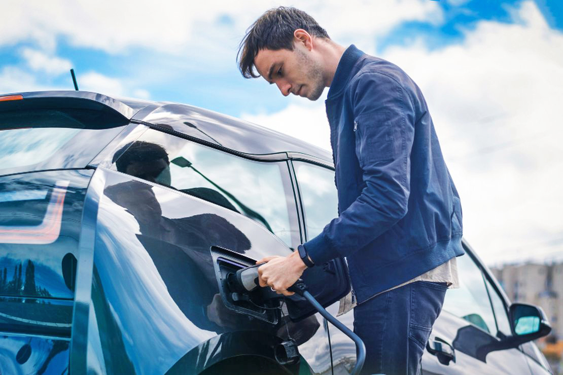 Las ventas de vehículos electrificados caen un 4% en julio dlvr.it/TBT6Tk