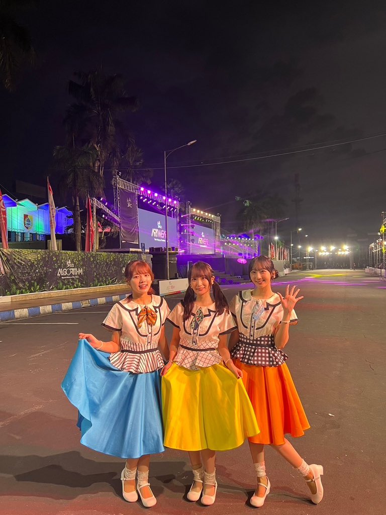 houkagoprincess's tweet photo. 昨日は、インドネシア遠征での
『JemberFashionCarnaval』
ありがとうございました 👸🏻🇮🇩

terima kasih !! ✨️

🎥 _ 配信アーカイブはこちら
https://t.co/yfBVN2LuSY

配信から応援してくれた皆さんも
ありがとうございました 👑

#放プリ #JFC2024 https://t.co/Sinh5WRFXt