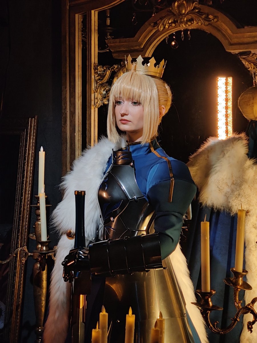 PrincessAilish_'s tweet photo. backstage photo shoot ✨
#FGO #FGO9周年 https://t.co/hw5MAeNskE