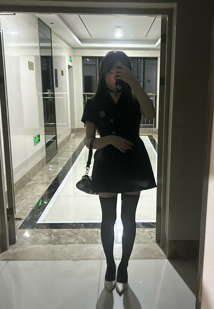 嗯。
#黑丝 #高跟