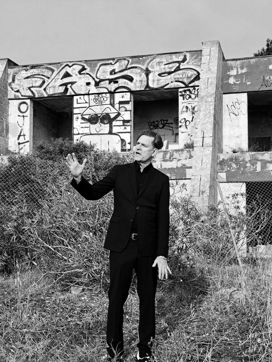 phillipboa's tweet photo. Boa, June 2024. Photo possibly from an unused scene of a video shoot for R. P. 
Our early album "Copperfield" is re-released in great style, out August 9. Listen to 1 of the 5 new songs now, called "Rain Poets" ,  via Spotify, Applemusic etc. 
Pre-order the album here: https://t.co/Jo5OyyBhHJ
 Support the Voodooclub.