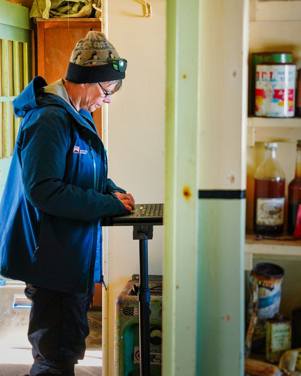 AntarcticHT's tweet photo. Our conservators get to work at #Detaille. They spent 28 days camping at Base W, Detaille Island, where they conducted a thorough survey and prepared specialist reports on a site immensely rich in artefacts and one of our best-preserved bases.

📸 UKAHT/@LesleyJohnston_ https://t.co/RZjSzBWZhA