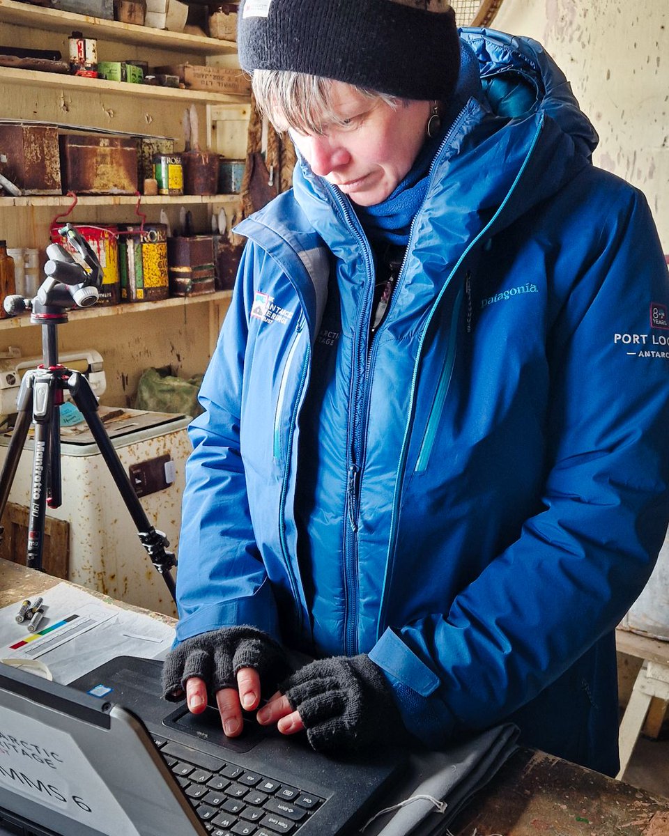 AntarcticHT's tweet photo. Our conservators get to work at #Detaille. They spent 28 days camping at Base W, Detaille Island, where they conducted a thorough survey and prepared specialist reports on a site immensely rich in artefacts and one of our best-preserved bases.

📸 UKAHT/@LesleyJohnston_ https://t.co/RZjSzBWZhA