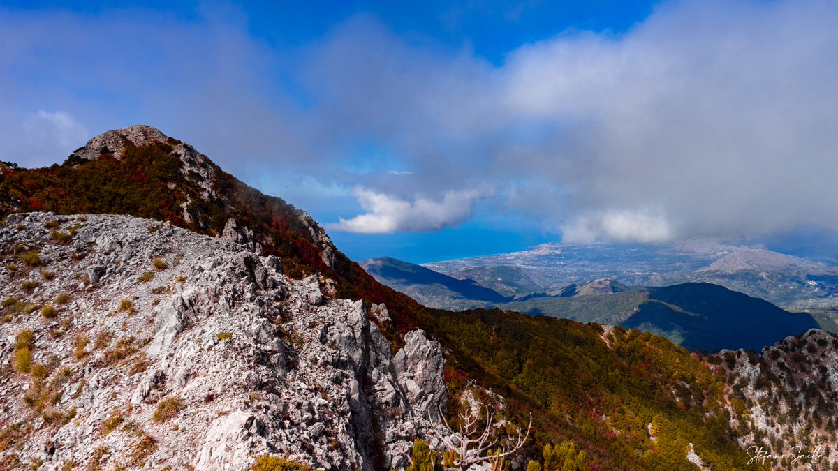 sentieripollino's tweet photo. #Lamontea, "La Regina delle #montagnedelpollino", con i suoi 1825 metri è una delle cime più selvagge, isolate e belle dell' #appenninomeridionale...

Approfondisci a questo link: https://t.co/teYkuZtZxz

Foto Stefano Saetta

#escursioni #montagnachepassione #mountains #natura https://t.co/qsTwXicJjV