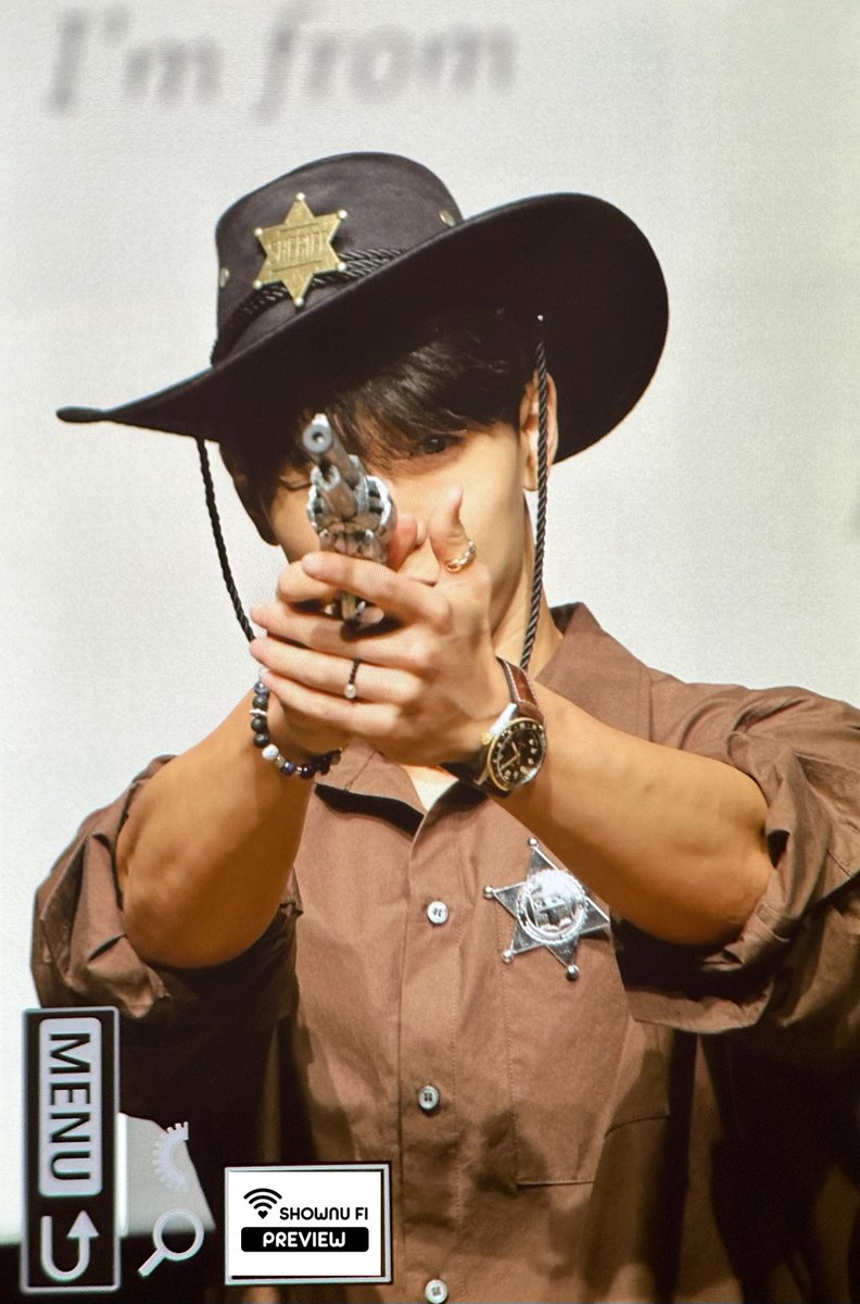 shownu_Fi's tweet photo. 240804 아임프롬 팬싸 

빵야🔫

#셔누 #SHOWNU #ショヌ
#몬스타엑스 #MONSTA_X @OfficialMonstaX https://t.co/SHvFpa2HDo