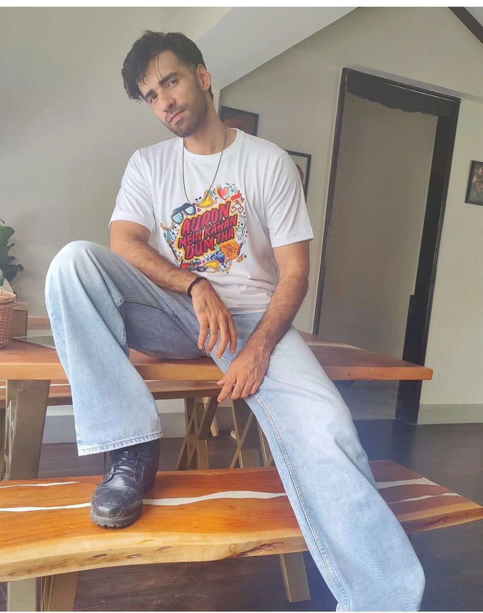 sheikh_naveed99's tweet photo. He is the only actor whom no one knows except a few Kashmiris. https://t.co/9rFdT94ADi