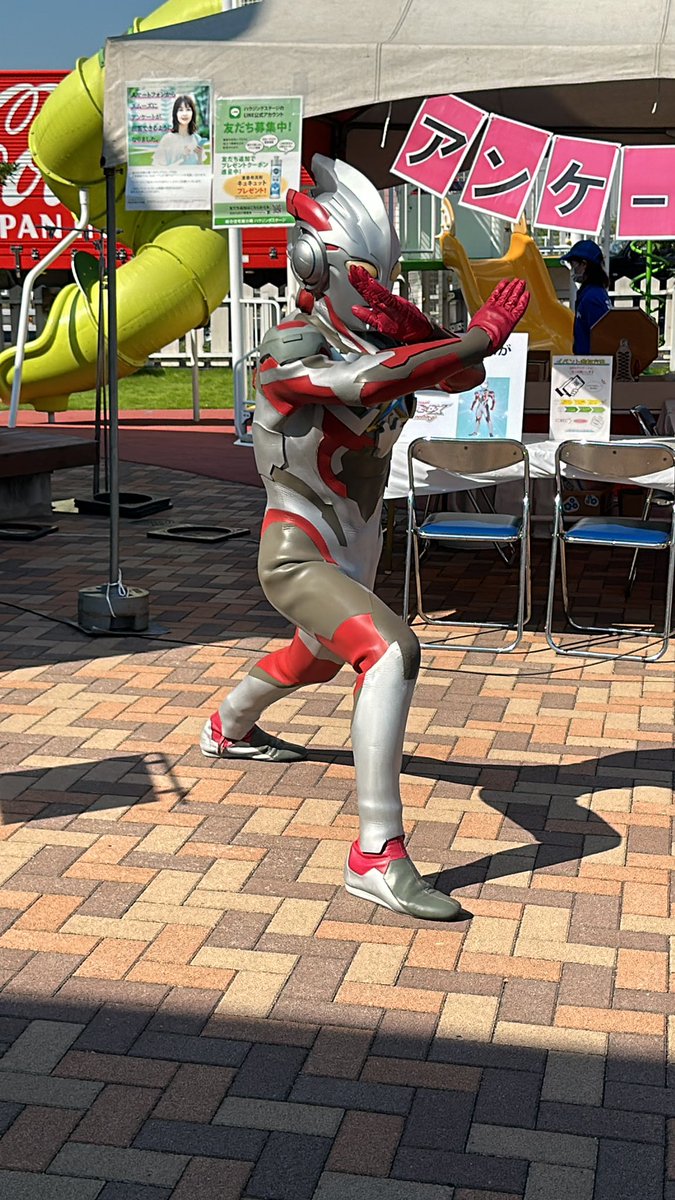 zr030blz's tweet photo. 初えっくすさんバリ優しかった🥹
息子のこと撫でくりまわしてくれてありがとう🙏

そしてお見送りの時に息子を最前に入れてくれた素敵なお姉さんも本当にありがとうございました🙇‍♀️

#モラージュ菖蒲 https://t.co/H6JJ5pV0Vj