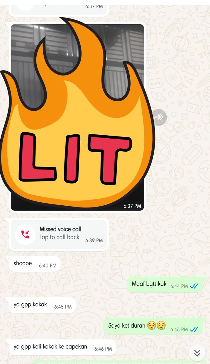 dienasabila's tweet photo. Ketiduran pas lg nunggu orderan online food 😢. Drivernya sampe nyari dan nunggu hampir 30 mnt lebih 😭 dan gak marah samsek tuh another type of kindness 😭. Murah rejeki buat org2 baik 🤍 https://t.co/FSI7tWrdLO