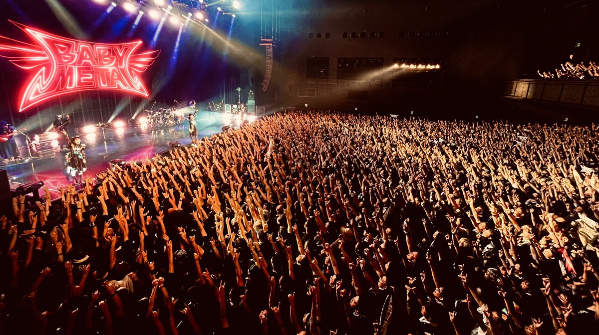 ThisD_BABYMETAL's tweet photo. 2023年8月15日,BABYMETALがZEPP HANEDAでTHE ONE限定ライブ「APOCRYPHA - ANOTHER ONE -」を敢行した。 https://t.co/Q3Id9neihD