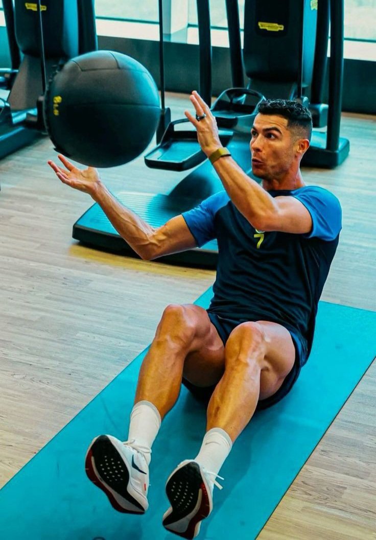 CristianoXtra_'s tweet photo. 🚨

📸| The hardwork never stops. Football ain't ready.🐐 https://t.co/7bTCFmDGw7