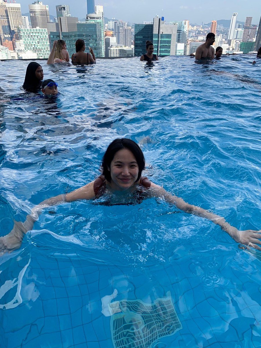 tnkmaaa's tweet photo. 今年も楽しんではいるんですが暑くなり過ぎてもう7月中旬から週末全く外出ができなくなりました。7月上旬マレーシアのまだ良かった頃🇲🇾30歳も楽しんでこうね〜(秋以降) https://t.co/fNFNiIQEjO