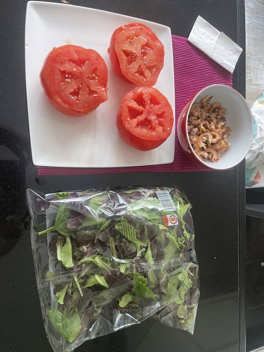 Tomaat - crevettes- storting - kit. Dat pellen is ook niet voor alle dagen hoor