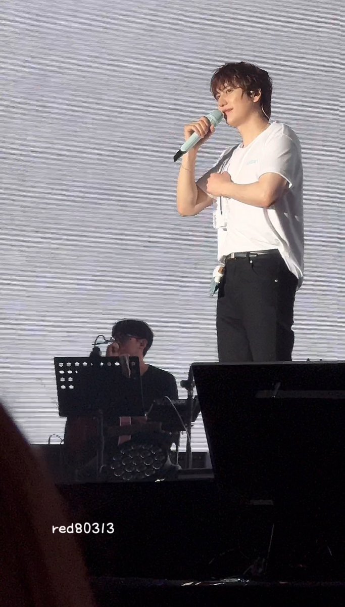 red80313's tweet photo. 20240504 KyuHyun in Taipei - #您們要一直來 #沒錢

#圭賢 #SJ #KyuHyun #concert #Restart #KyuHyun_Restart_Tour #沒錢 #有錢 #禮物 https://t.co/ANybfey1mG