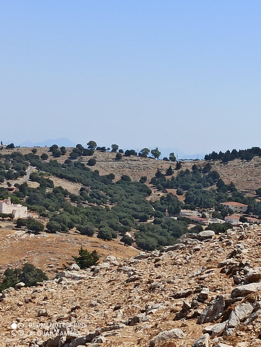 alarm_phone's tweet photo. 🆘 We are in contact with a group of 25 people who landed on the #Greek island of #Simi and are calling for help. They have no water and food and some among them need medical attention. Photos shared with us confirm their presence on the island. #StopPushbacks https://t.co/SFEoA4kqAr