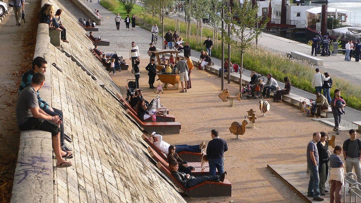 mimarkaanc's tweet photo. Araçlar tarafından işgal edilen şehrin en güzel yerlerinin insanlara açılması ve farklı kullanıcılara yönelik çeşitli alanlar tasarlanması projeyi oldukça değerli kılıyor. https://t.co/PAoXw9vcvB