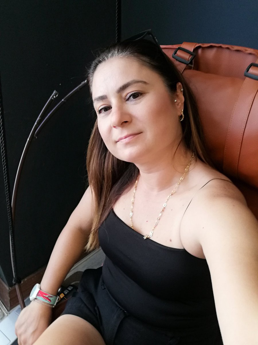 KostuSinem's tweet photo. https://t.co/NWHcpr8arY