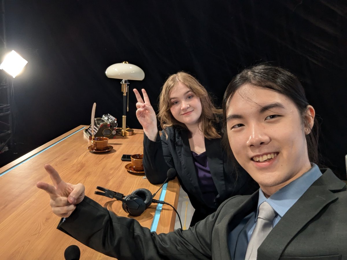 Sue_me1's tweet photo. Going live with @windflowerlia soon!!! https://t.co/wINfDFZUBB