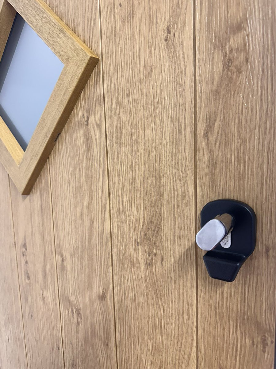 BiGG Comp Door ®️ tweet media