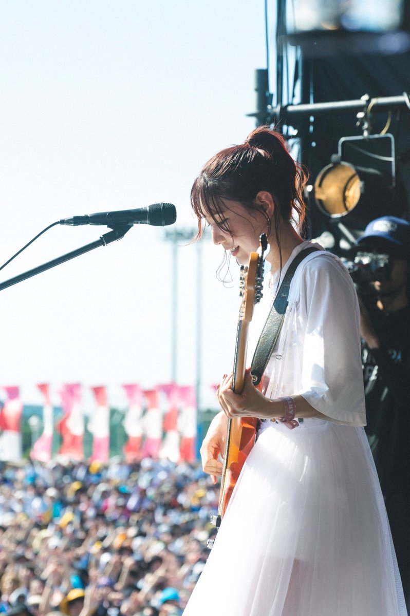 scandal_tomomi's tweet photo. 灼熱のロッキン！！！！！！
1番暑い時間に集まってくれた皆さま、ありがとうございました😫❤️‍🔥
お互いがんばったね！！！！！！！
たのしかった！！！！！！！！

photo by @takeshiyao https://t.co/k6w8vlw4OV