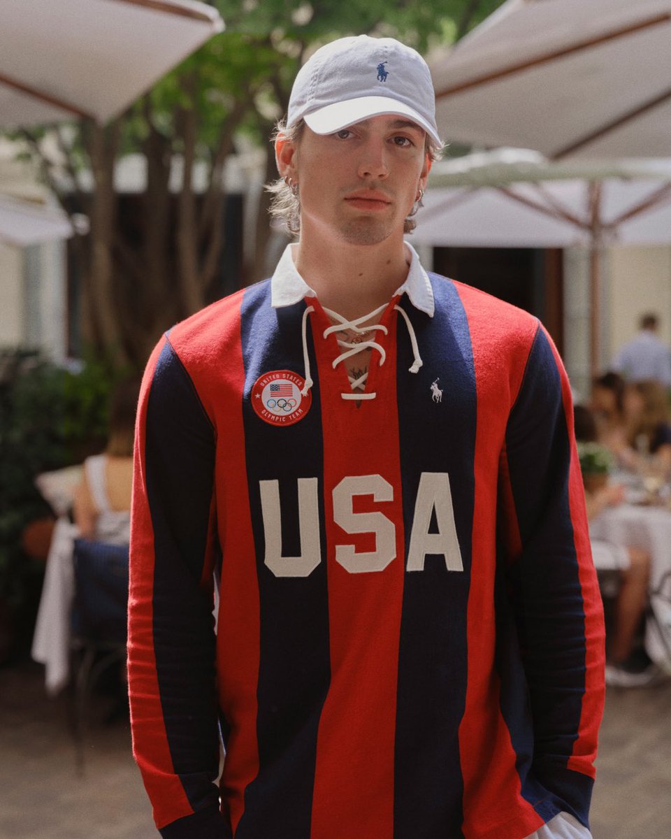RalphLauren's tweet image. Dressed in #PoloRalphLauren styles, #LiviaNunes, #VinnieHacker, #BachBuquen, #JasmineNguyen, and #JacobRott celebrate #Paris2024 at #RalphsParis.

#RalphLauren #RLxTeamUSA #ParisOlympics