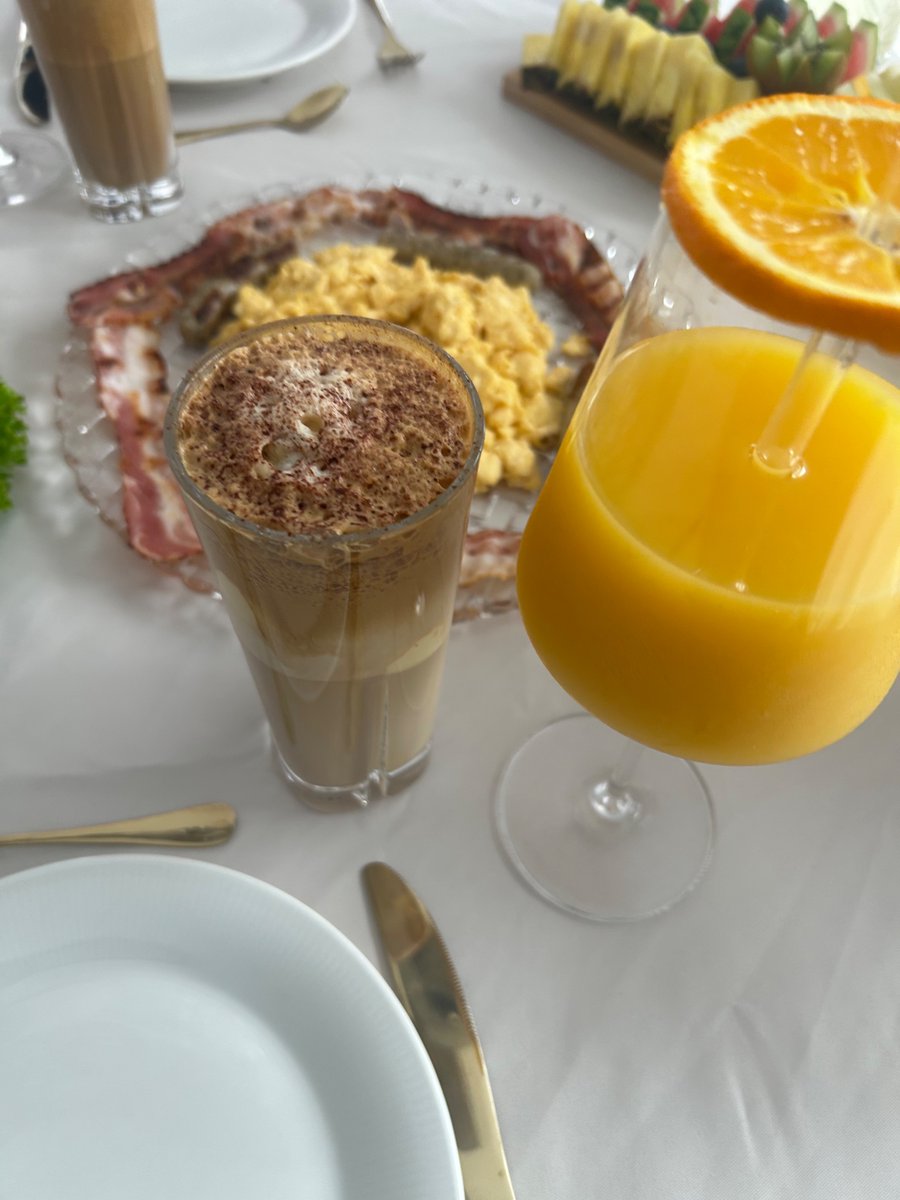 d4v_e's tweet photo. Sunday brunch….
A l occasion de absolument rien du tout…
#DimancheMidi https://t.co/Talg7pLnxH