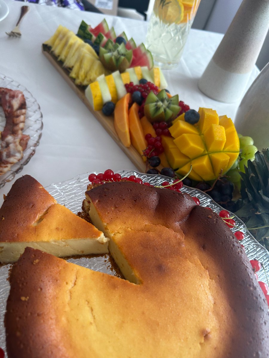 d4v_e's tweet photo. Sunday brunch….
A l occasion de absolument rien du tout…
#DimancheMidi https://t.co/Talg7pLnxH