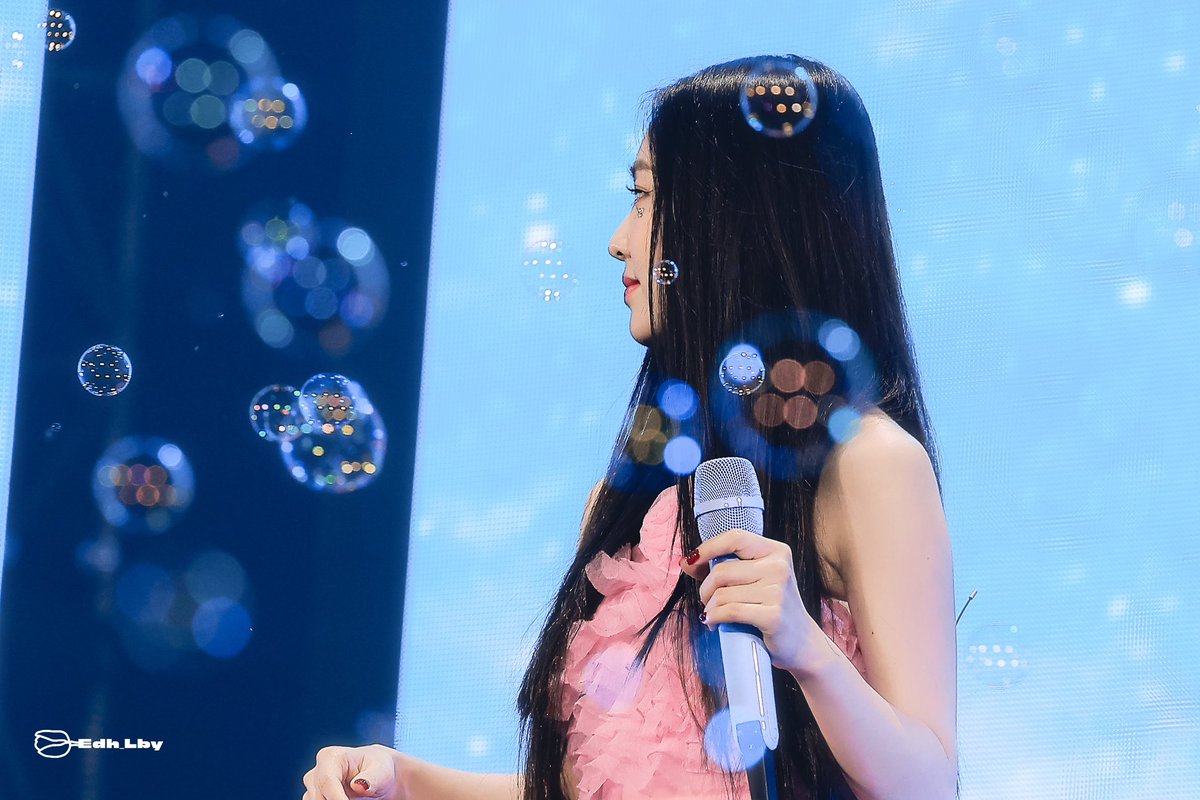 240802
🫧

#아이린 #IRENE