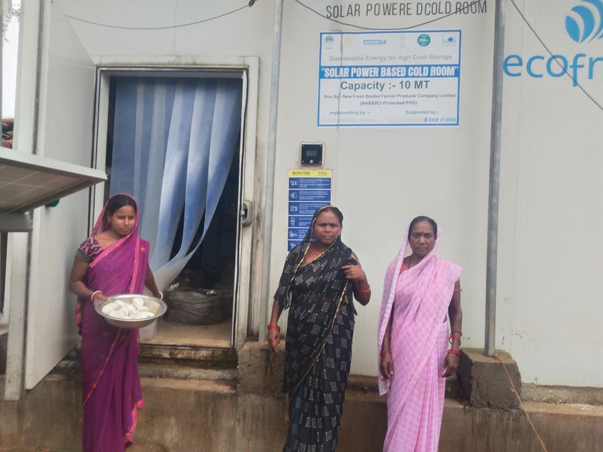 RudraFoundatio1's tweet photo. Farming of Button Mushroom Production in Solar Cold Room by Women Farmers of New Fresh Basket FPCL,Gandey after MEDP Training Conducted by @RudraFoundatio1 and Supported by Nabard.
 Solar Cold Room installed under @AgriInfraFund with financial support of @SELCOFoundation https://t.co/nngMAhdd1E