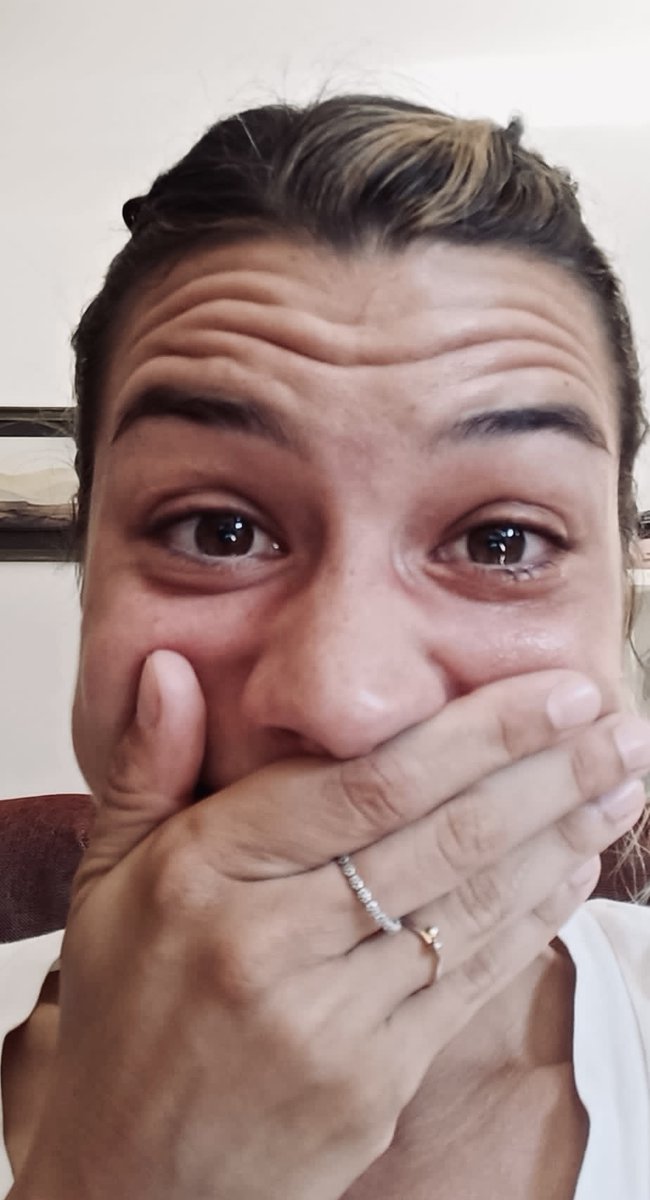 Nacho Barranco (@n_barranco) on Twitter photo Algunos lo llaman casualidad, pero el 4 de agosto de 2021 <a href="/irenesef/">Irene Sánchez-Escribano</a> me mandó esta foto. Ella estaba en casa, con el pie roto, y <a href="/martapm93/">Marta Pérez</a> acababa de pasar a la final de los Juegos de Tokio. Y como yo guardo todo, la saco ahora que Irene también tendrá su final olímpica en París. Algunos lo llaman casualidad, pero el 4 de agosto de 2021 <a href="/irenesef/">Irene Sánchez-Escribano</a> me mandó esta foto. Ella estaba en casa, con el pie roto, y <a href="/martapm93/">Marta Pérez</a> acababa de pasar a la final de los Juegos de Tokio. Y como yo guardo todo, la saco ahora que Irene también tendrá su final olímpica en París.