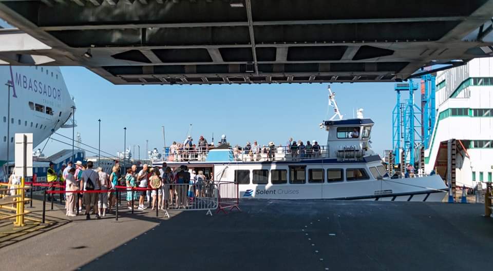 Solent Cruises Ltd tweet media