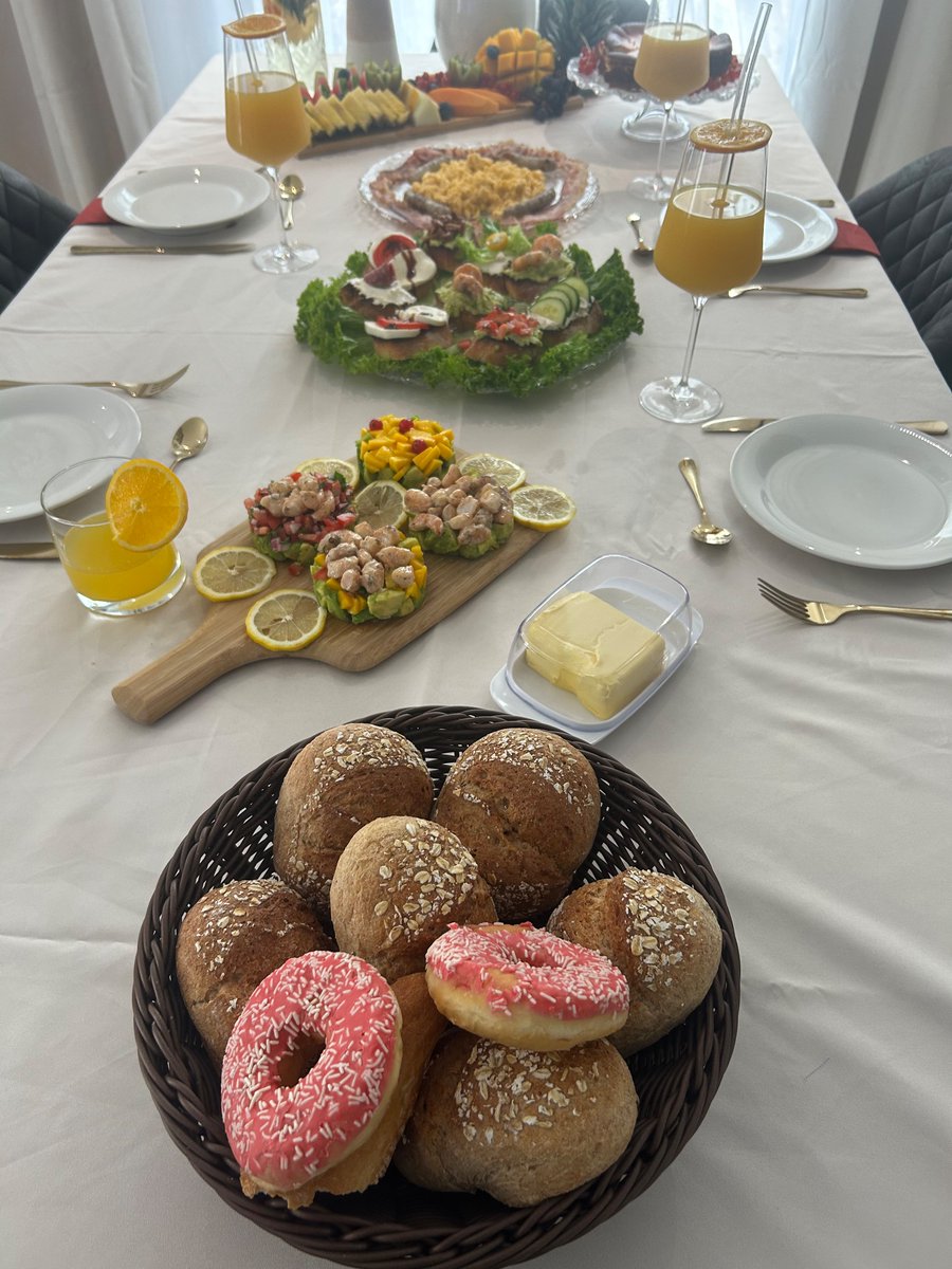 d4v_e's tweet photo. Sunday brunch….
A l occasion de absolument rien du tout…
#DimancheMidi https://t.co/Talg7pLnxH