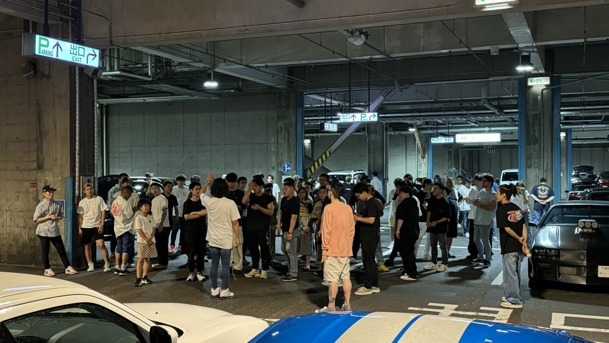 naokazu0005's tweet photo. 来週土曜日はアメ車乗り・アメ車好きが集まるKOBE HOT NIGHT🖤
今回で3回目の激アツMT！アメ車乗りの方は参加はもちろん見学したい方は徒歩でも国産でも参加OK！✨
※空ぶかし・ポイ捨て厳禁！空ぶかしされた方は退場させてもらいます！💥
ルール守って楽しんでもらえると嬉しいです✨
今回はZL1で参加 https://t.co/wzJ19AAykR