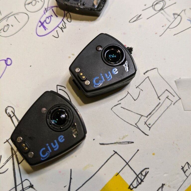 MATLAB's tweet image. 🏊♀️ Swimmers are embracing AI to boost their performance!
This AI-powered virtual coach provides real-time feedback and personalized plans, helping athletes improve their technique.
Dive in 👉 spr.ly/6017cxg9V
#Swimming #AI #MathWorks