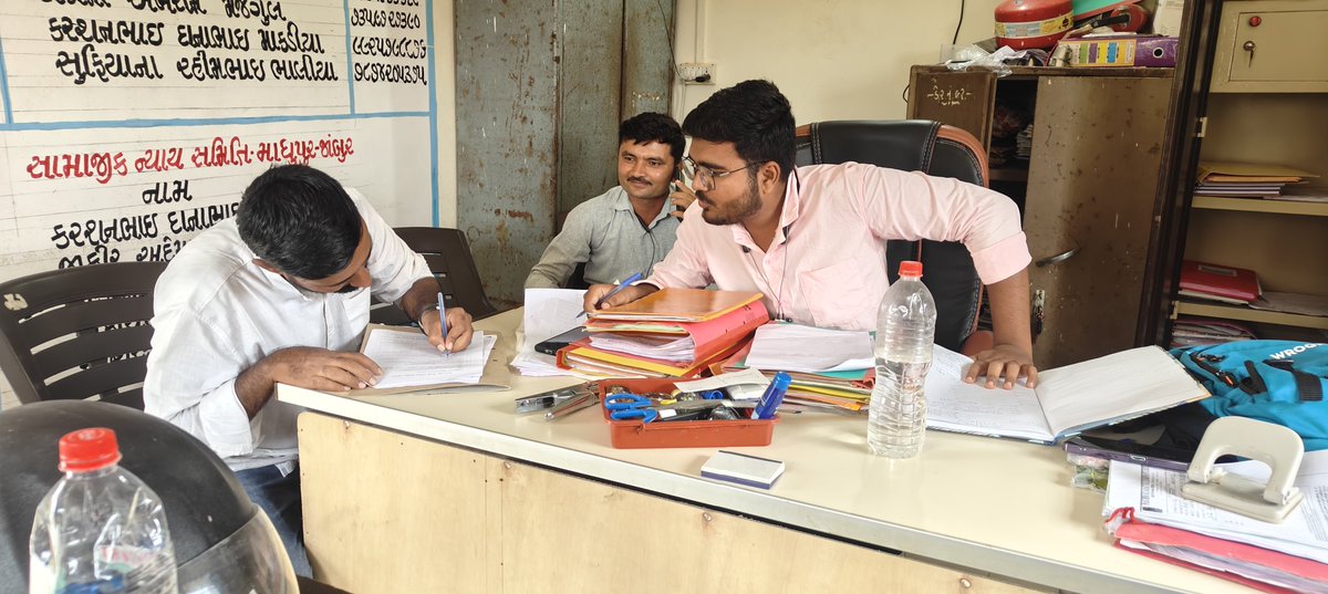 તાલાળા તાલુકાના ઘુસિયા ગામે દવા છંટકાવ, માધુપુર ગામે સામાન્ય દફતર તપાસણી અને ડિઝાસ્ટરની કામગીરી, ચિત્રાવડ મુકામે વૃક્ષારોપણની કામગીરી પુર્ણ કરવામા આવેલ 
<a href="/collectorgirsom/">Collector Gir Somnath</a>
<a href="/DdoGirsomnath/">District panchayat Gir Somnath</a> 
<a href="/nmtarkhala/">Nagajan M. Tarkhala</a>
<a href="/GRTMM1/">ગુજરાત રાજ્ય તલાટી મંત્રી મહામંડળ (OFFICIAL)</a> 
<a href="/girsomnathtcm/">ગીર સોમનાથ જિલ્લા ત.ક.મ મહામંડળ</a>