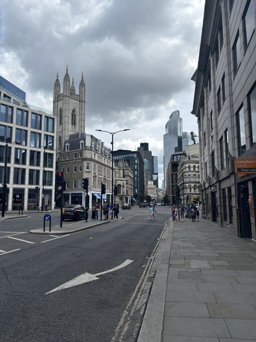 JayBee210621's tweet image. London, England 🏴󠁧󠁢󠁥󠁮󠁧󠁿 
#london #burroughmarket #quickstop