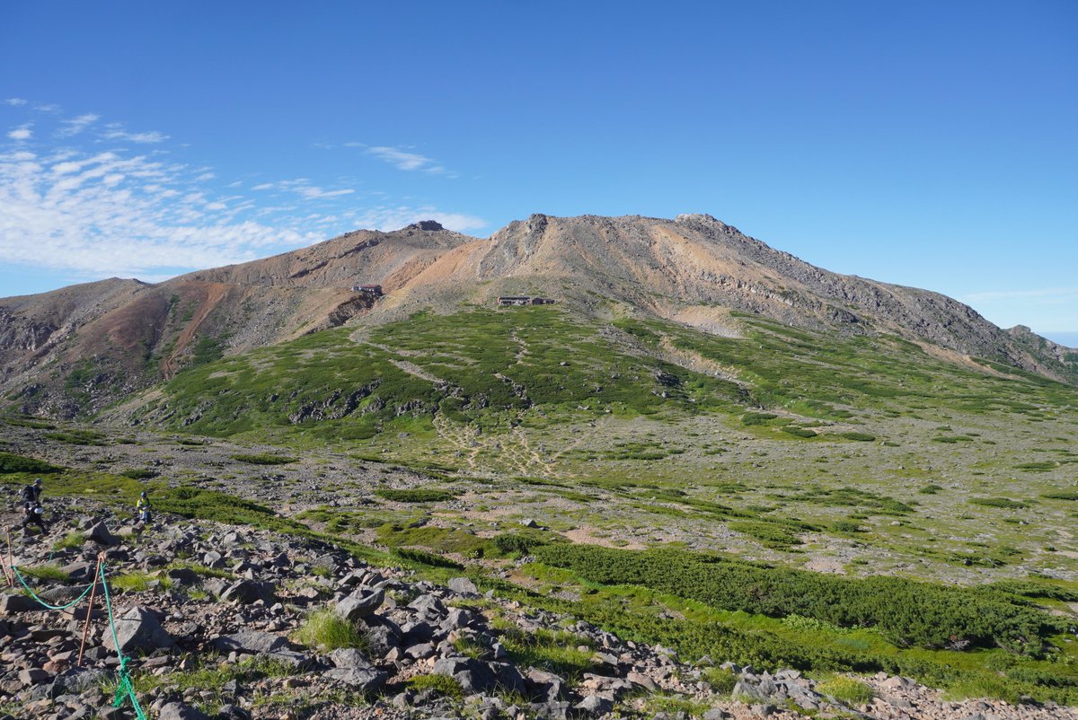 mt_pompon_ppy's tweet photo. 2024.8.2-3 御嶽山 
低山を除くと2年ぶりの本格登山
日の出、雲海、満天の星空、ブロッケン現象、雷鳥、青緑色の三の池、石室山荘の食事、窓からの景色…素晴らしかった
しかし体力の衰えを感じた https://t.co/AUNEDFqHOm