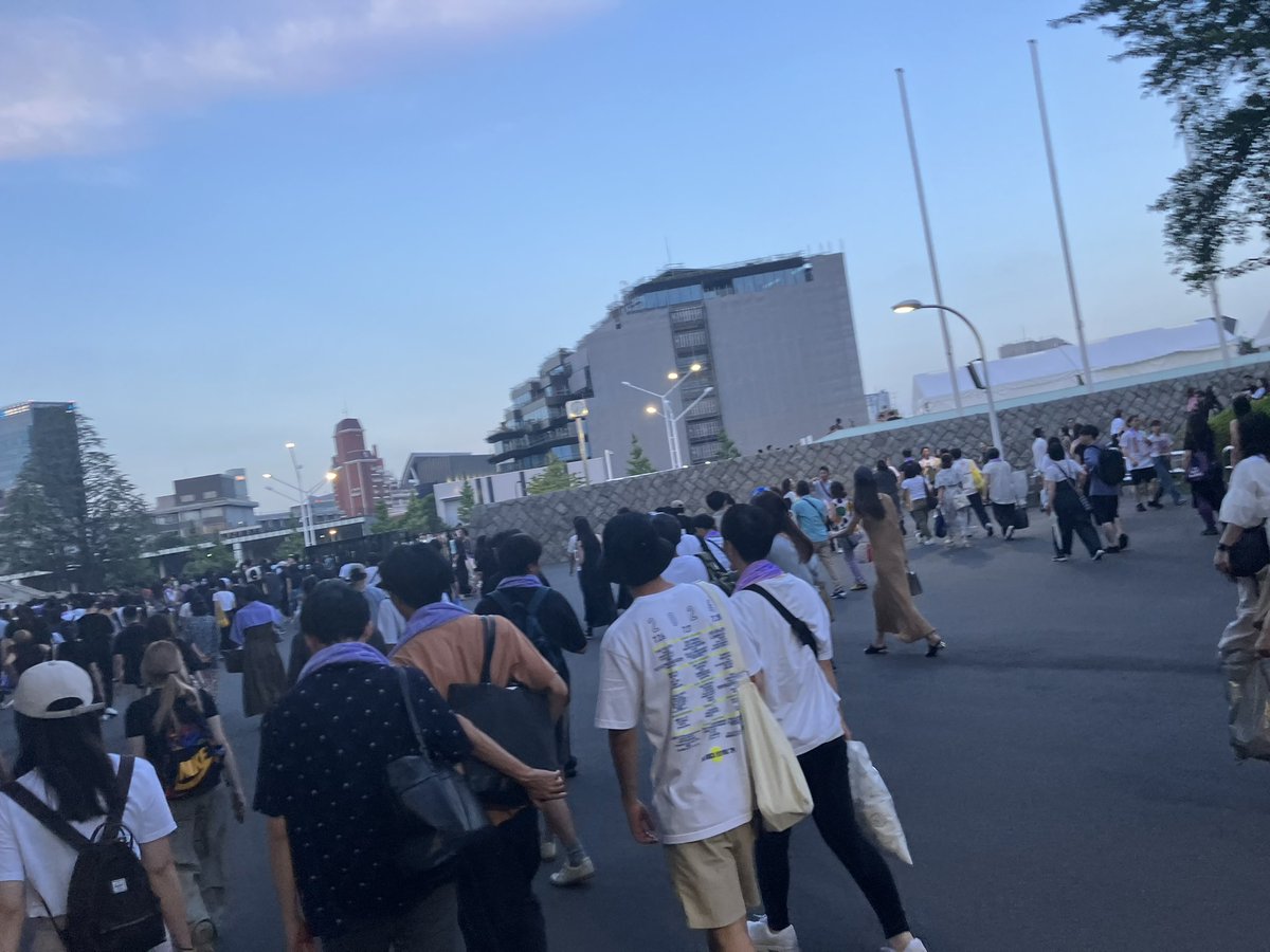 Hikkitexts's tweet photo. It was a sheer bliss to be there; and an another energy injection for tomorrow - thank you very much!!

#SCIENCEFICTIONTOUR2024 
#HikaruUtada25 https://t.co/chh6Oa3L48