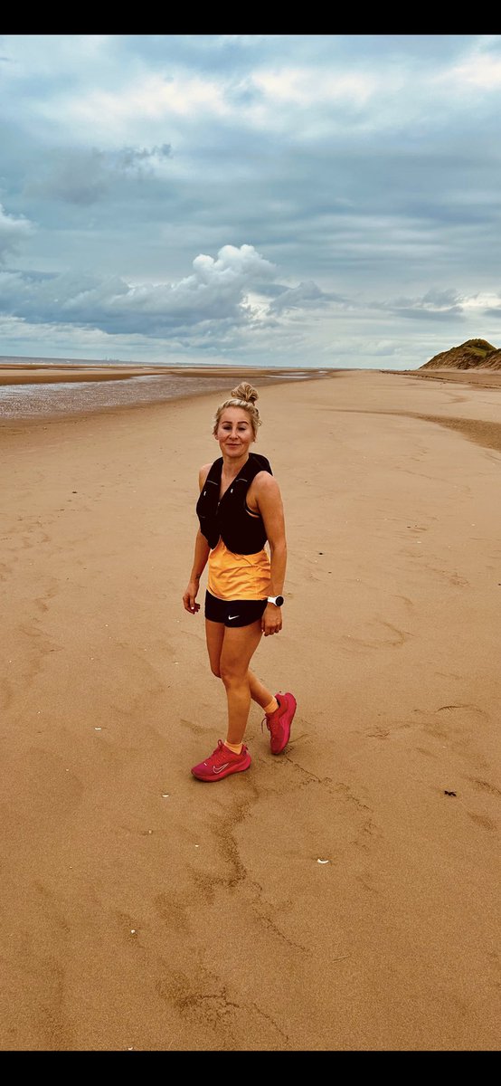 brownhill76's tweet image. Sunday beach run 🏃 🏃🏻‍♀️👌 🏖️ #formby #training #strava #running #SundayMotivation #SundayFunday