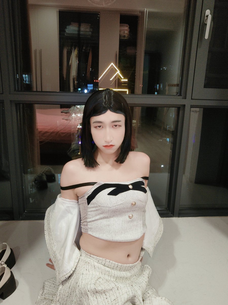 dmngshon11's tweet photo. 。。。。*(๑>؂<๑）(づ ●─● )づ（胡言乱语）
#可爱的男孩子 #男娘 #femboy #sissy https://t.co/vYl0TKH6S5