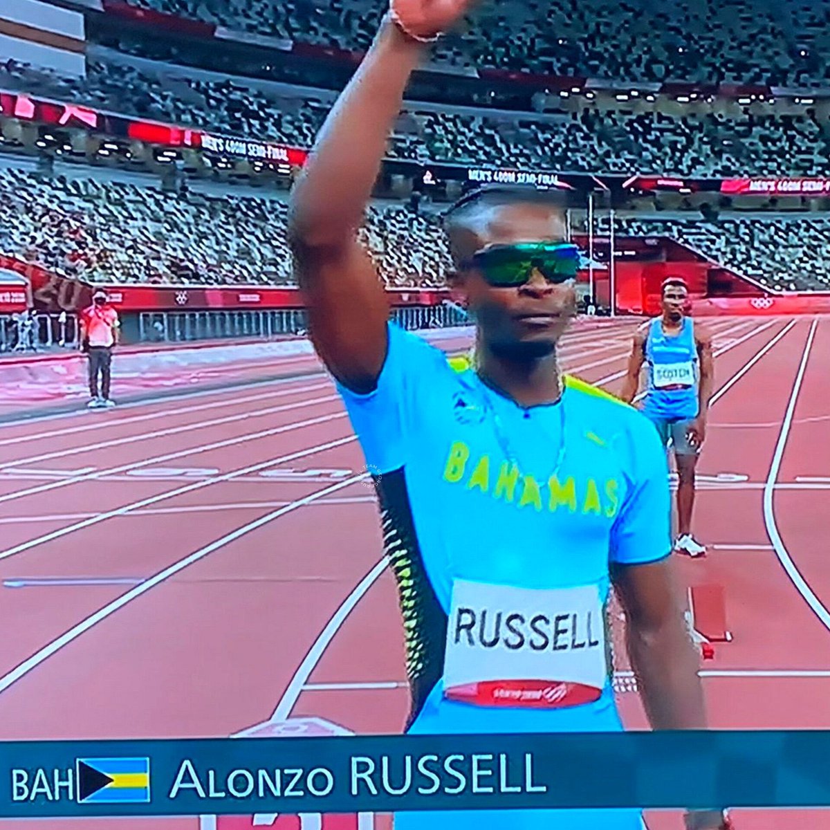 Nachez98's tweet image. Tengo un nuevo ídolo en atletismo

Alonzo Russell con la skin de Hamilton

La F1 es inevitable