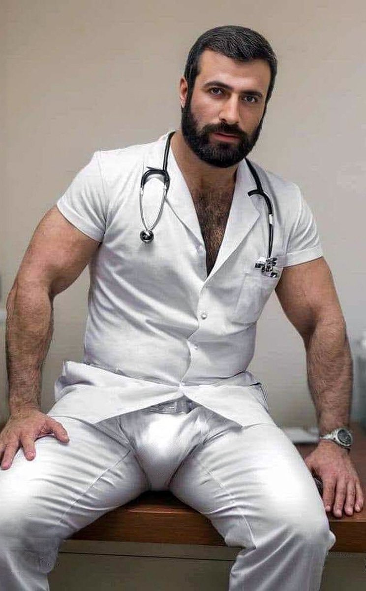 furinshirt's tweet photo. bulge doctor https://t.co/q6oHuAJ073